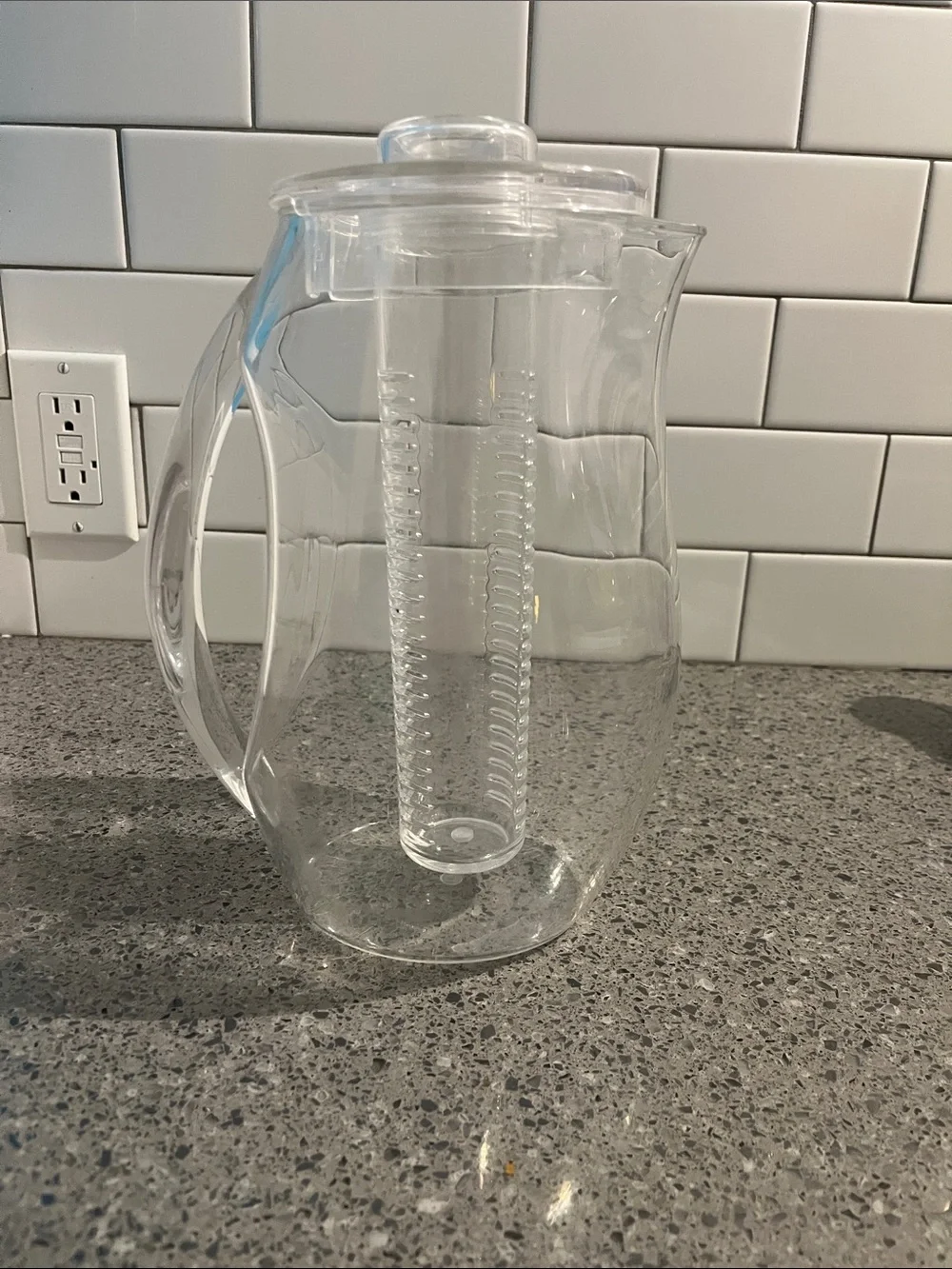 Clear Plastic Infuser Pitcher with Lid - Transparent